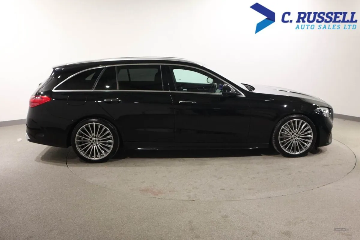 Mercedes-Benz C-Class Estate - Image 4