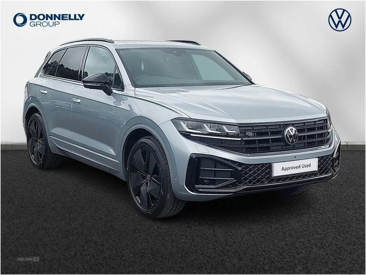 Volkswagen Touareg 3.0 V6 TDI 4motion 286 Black E - Image 1