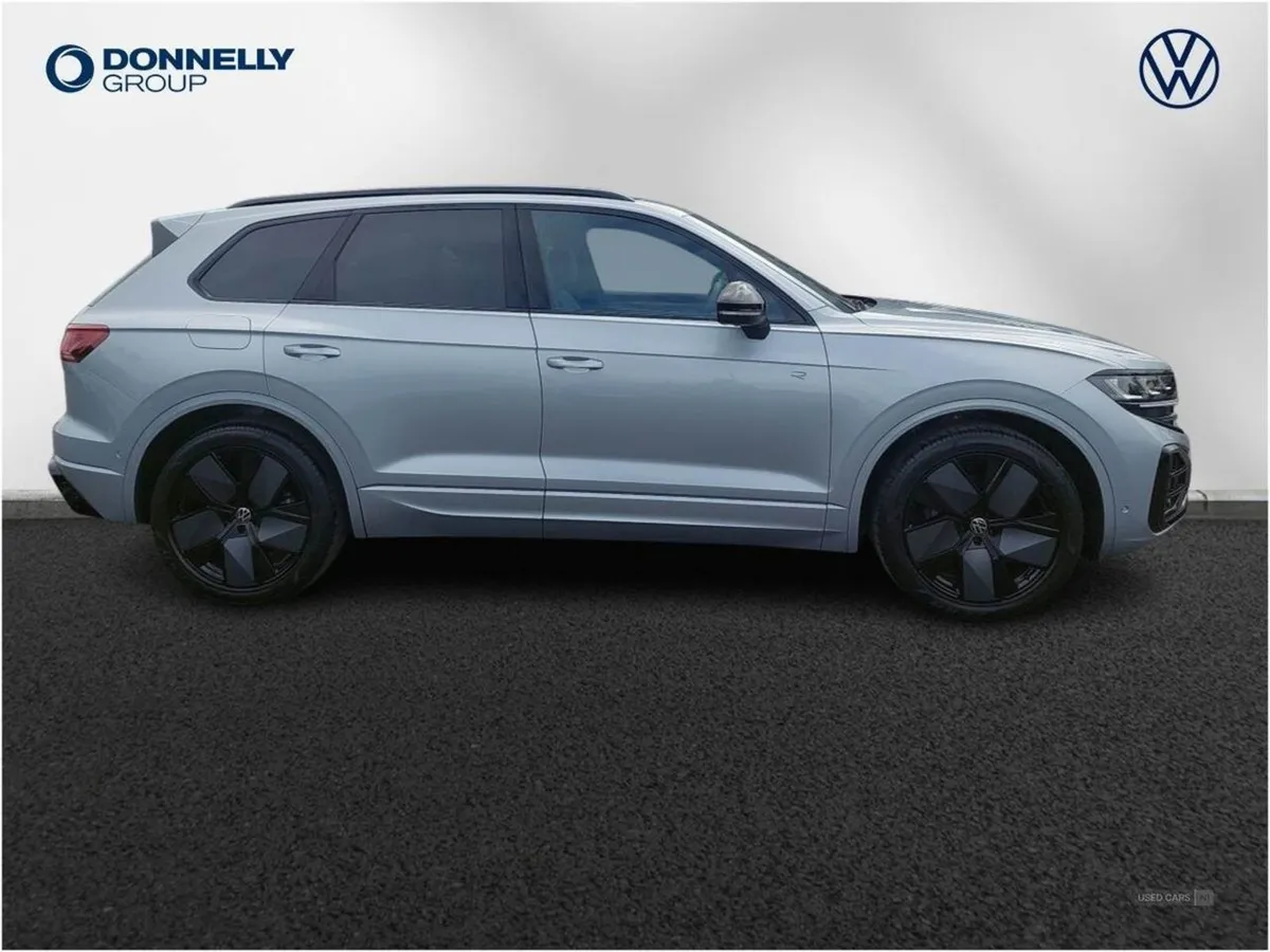 Volkswagen Touareg 3.0 V6 TDI 4motion 286 Black E - Image 4