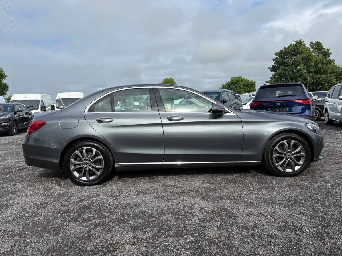 Mercedes-Benz C-Class - Image 3