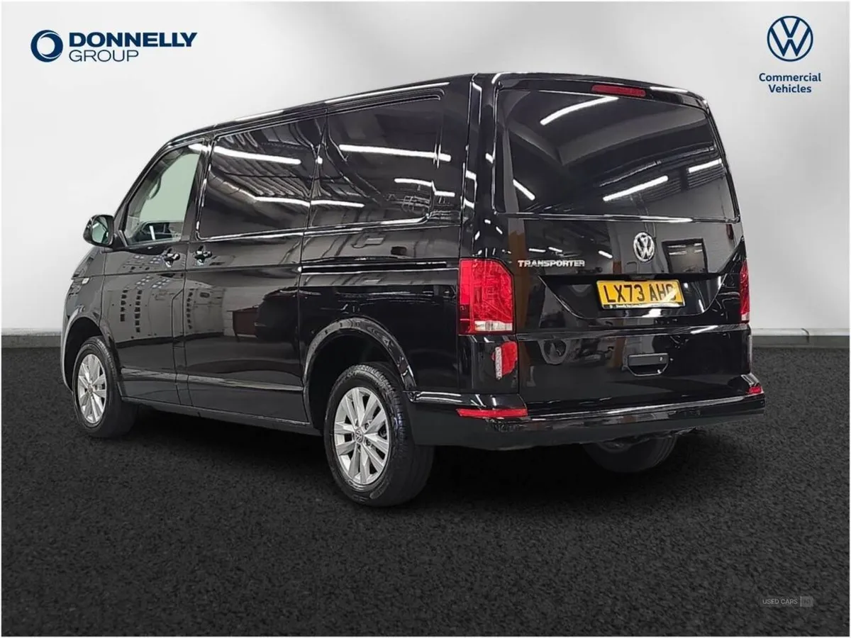 Volkswagen Transporter 2.0 TDI 150 Highline Van D - Image 3