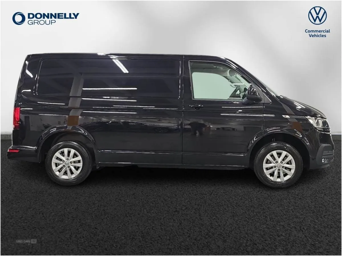 Volkswagen Transporter 2.0 TDI 150 Highline Van D - Image 4