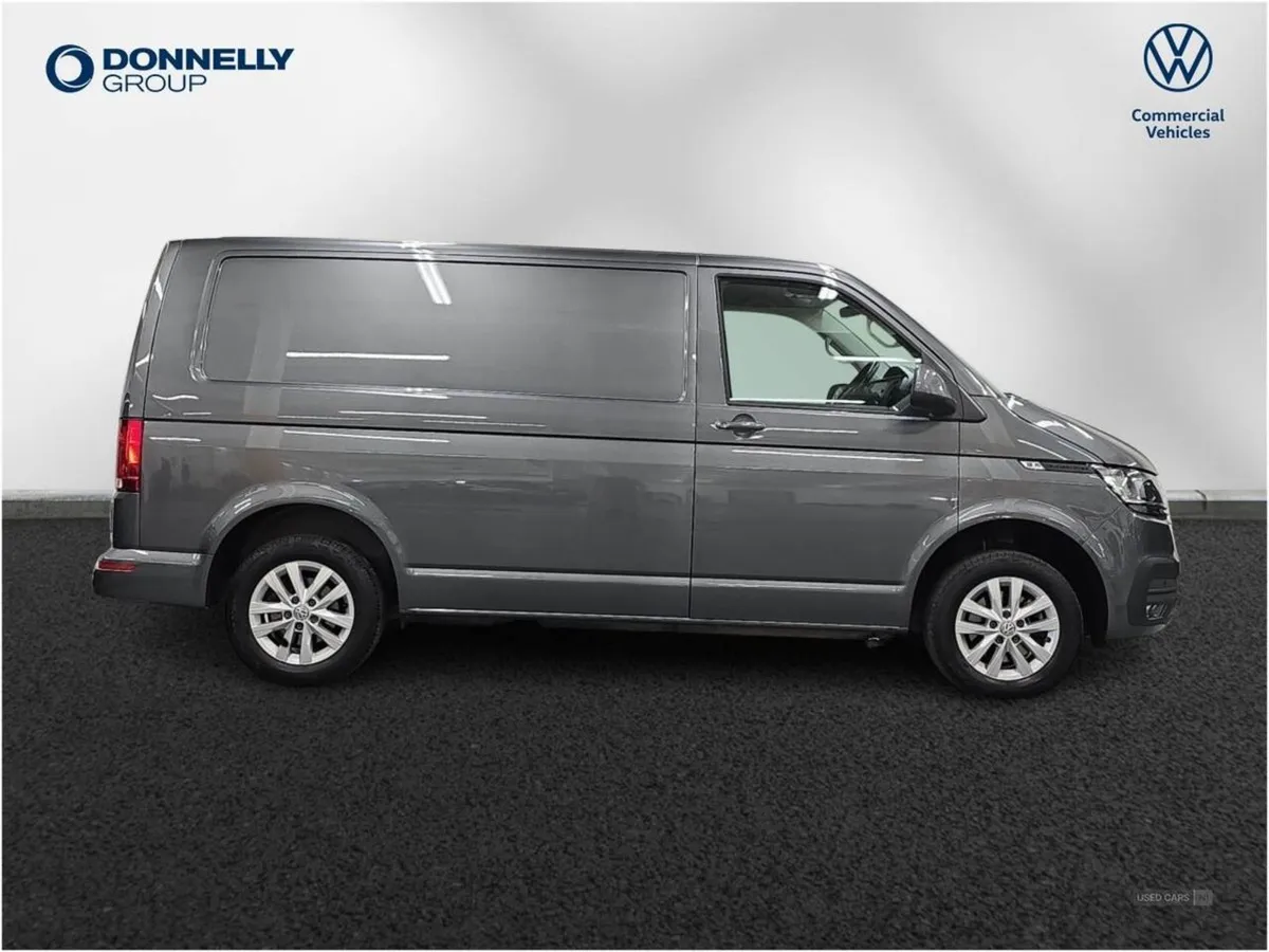 Volkswagen Transporter 2.0 TDI 150 Highline Van D - Image 4