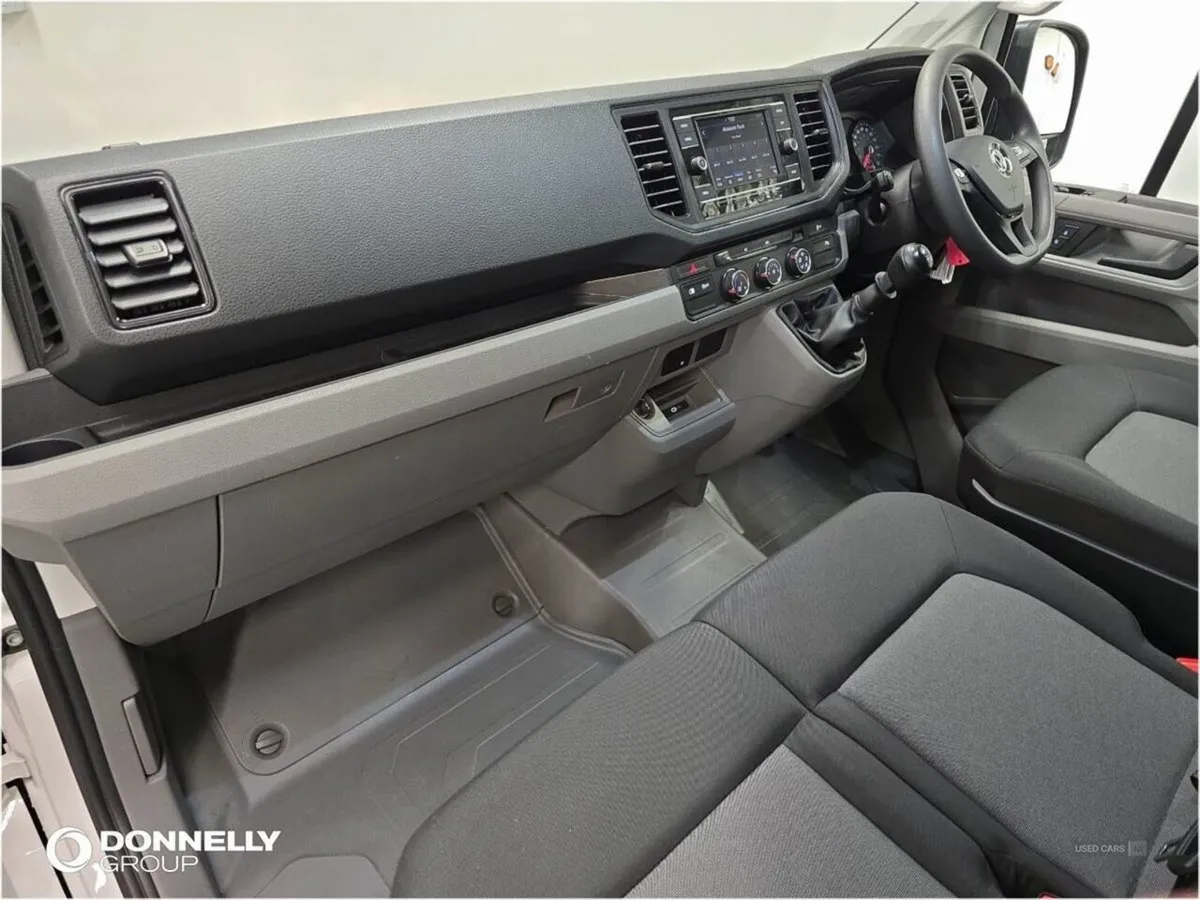 Volkswagen Crafter 2.0 TDI 140PS Trendline High R - Image 2