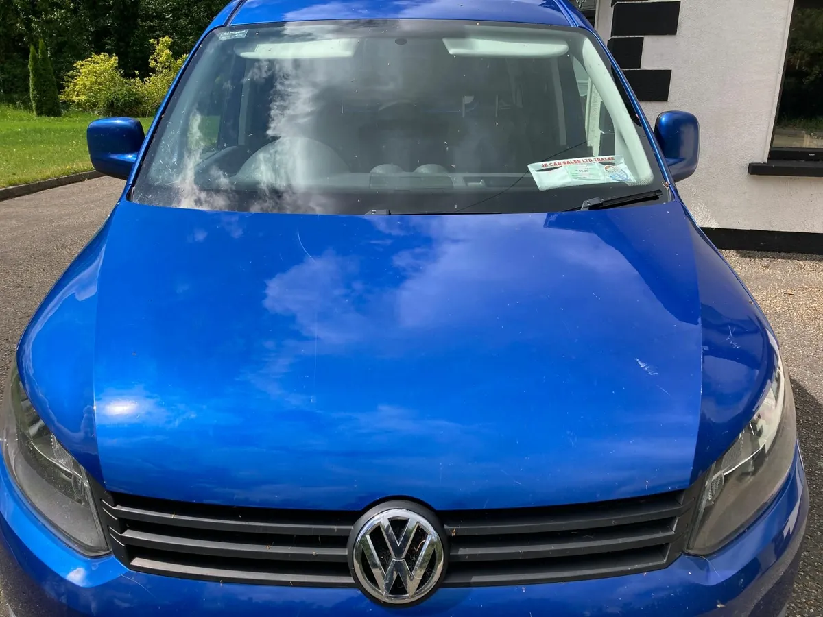 Volkswagen Caddy 2011 - Image 2