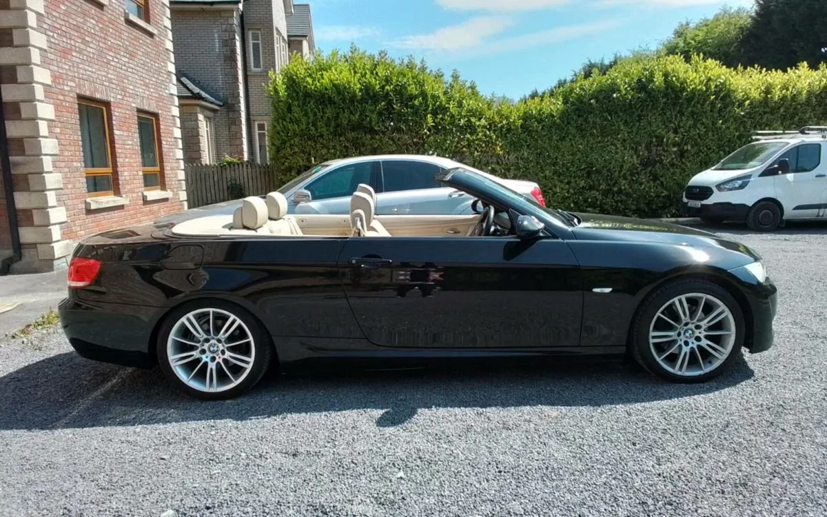 Car - Image 3