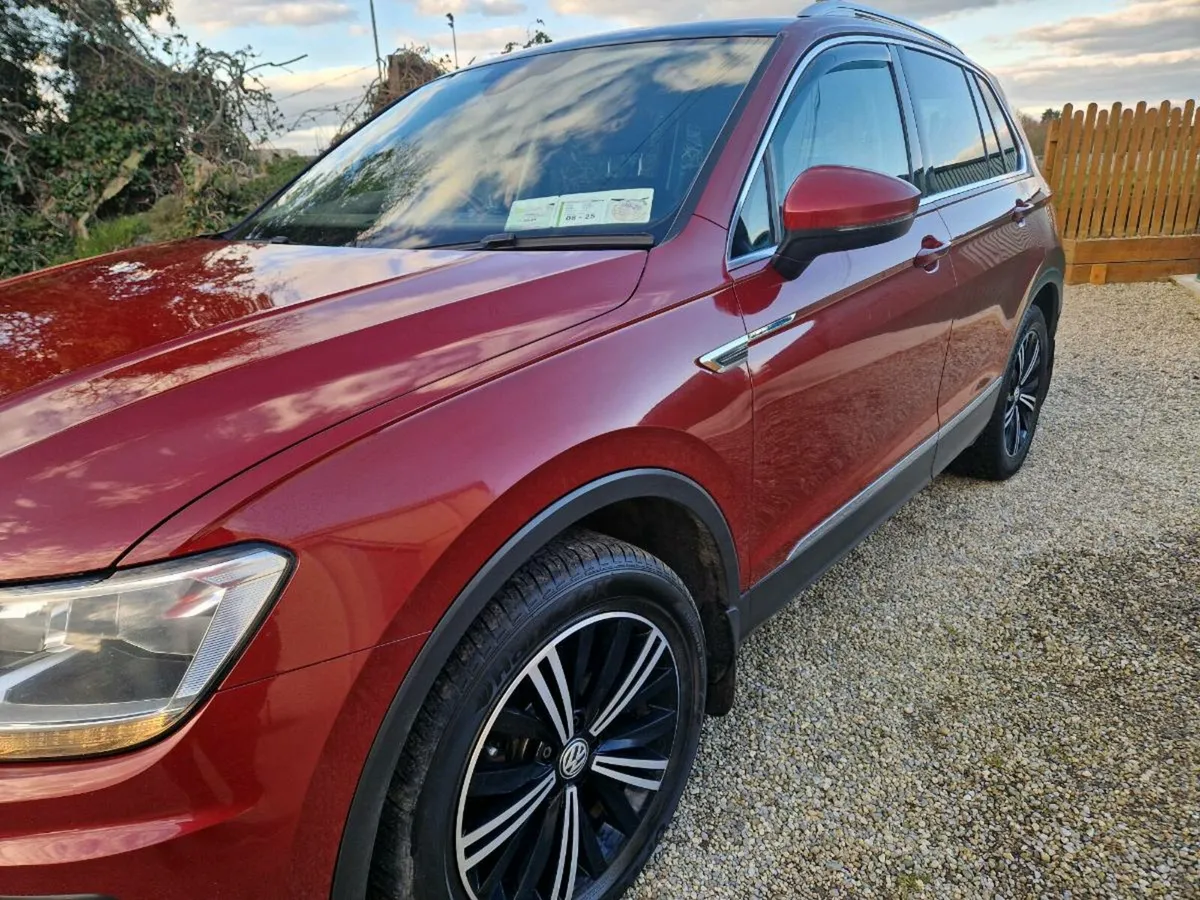 Volkswagon Tiguan - Image 4