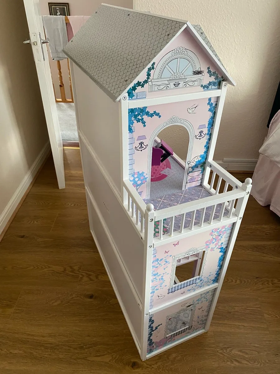 Dolls house - Image 1
