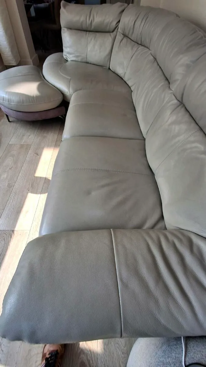 Leather couch 3+2  + 5-seater - Image 4