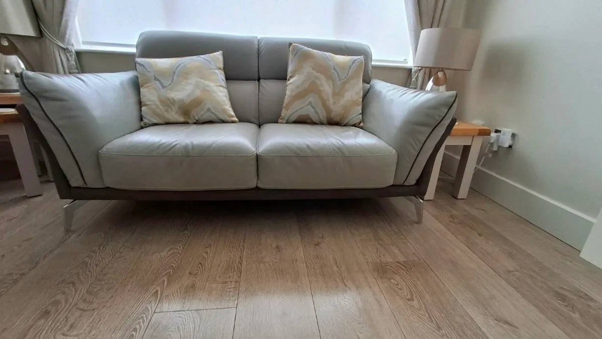 Leather couch 3+2  + 5-seater - Image 1