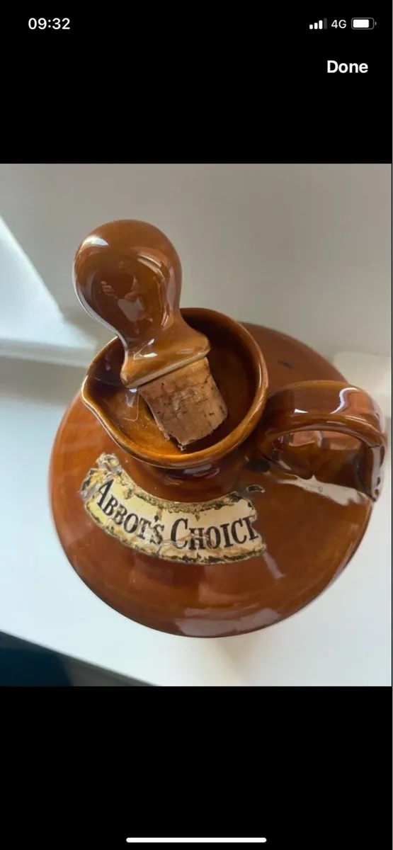 Abbots Choice Scotch Whisky Ceramic Decanter - Image 4