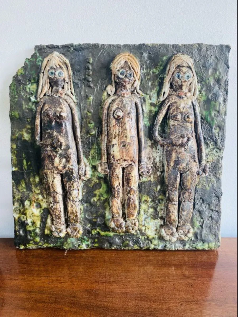 Ceramic Art on Stone 38.5 x 36.5cm - Image 4
