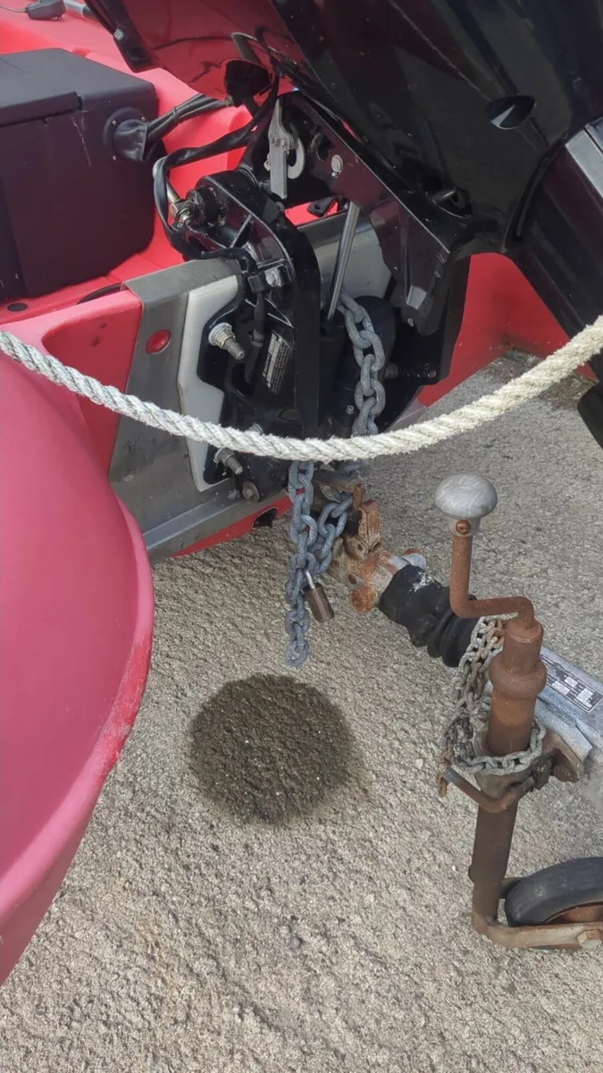 Boat 435R Whaly - Image 3
