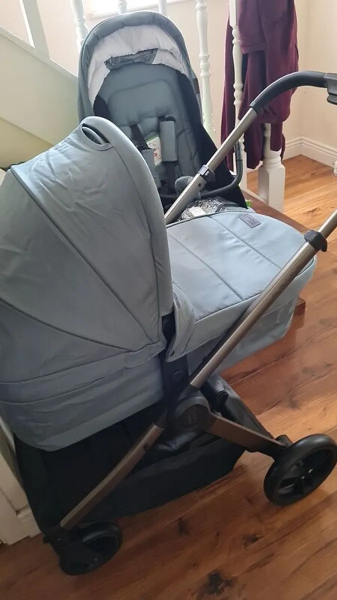 3 in 1 Travel system - Image 2