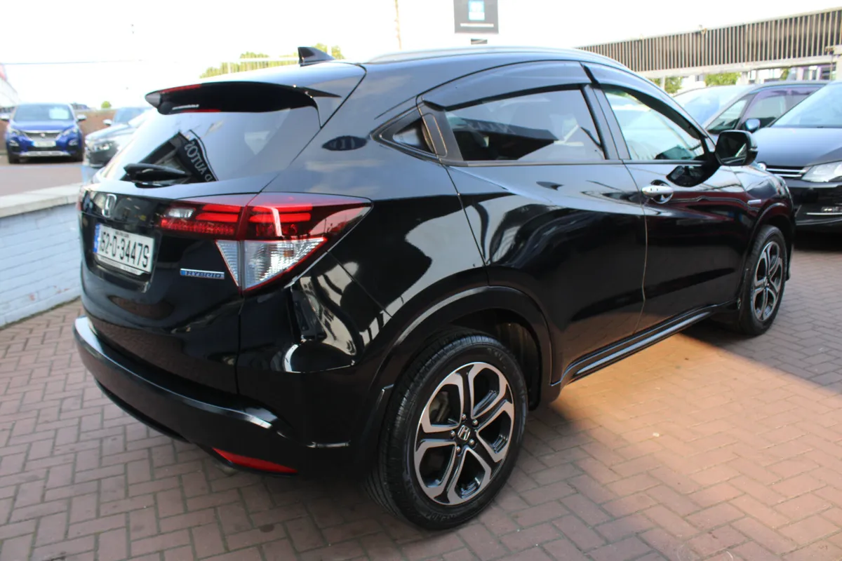 Honda Vezel 2015 - Image 4