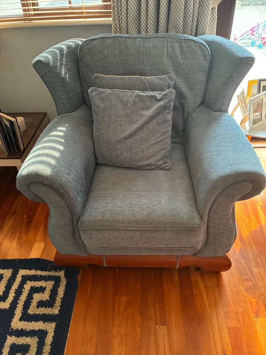 Sofa - Image 4