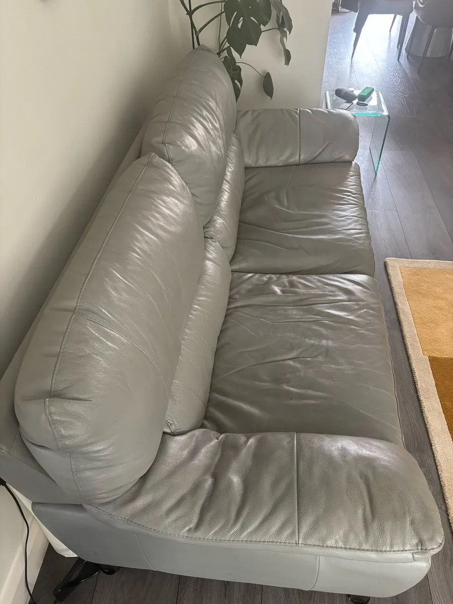 Sofa - Image 3