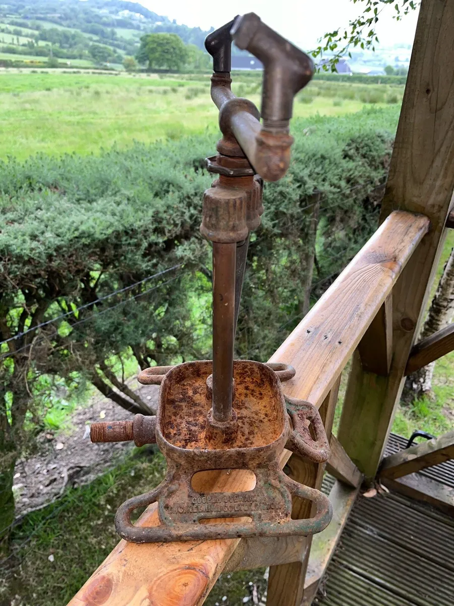 RAIN KING SPRINKLER - Image 1