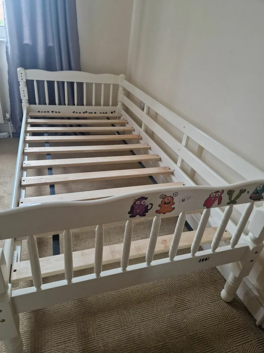 Furniture items for sale - Image 3