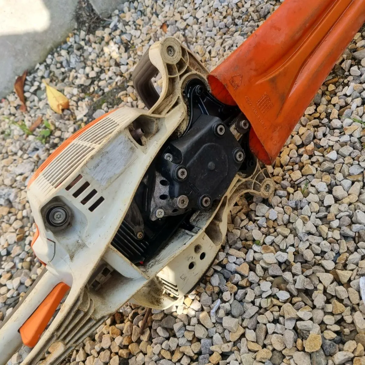 Stihl hs56 C hedge trimmer - Image 2
