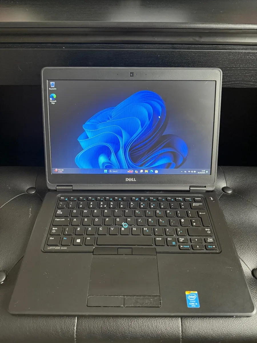 Dell Latitude e5450 Laptop i5/8GB/500HDD - Image 1