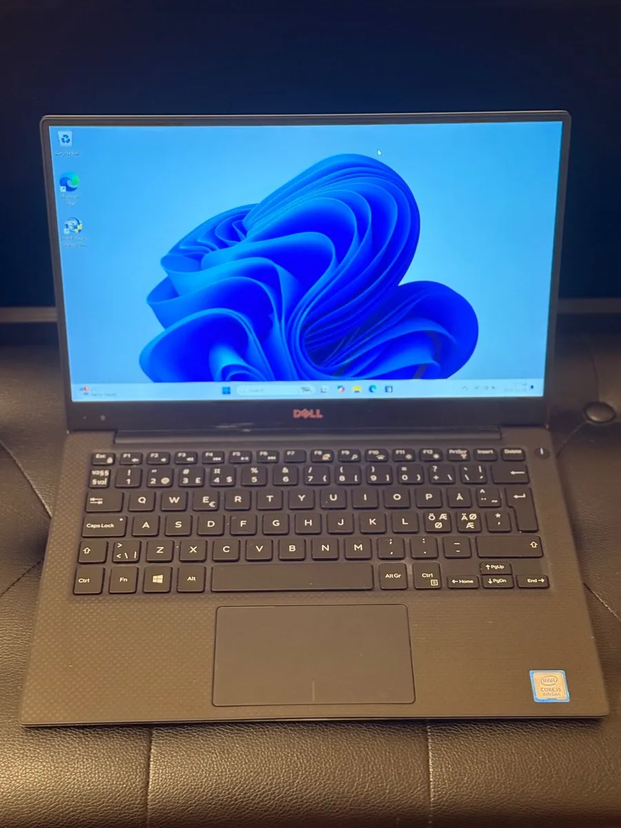 Dell XPS 13 9360 Laptop i5/8GB/256SSD/QHD - Image 1