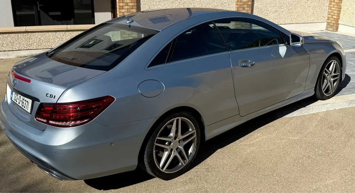 Car - Image 2