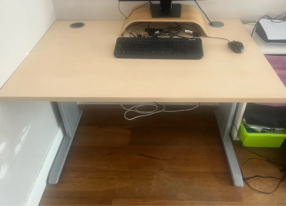 Home office desk - Image 1