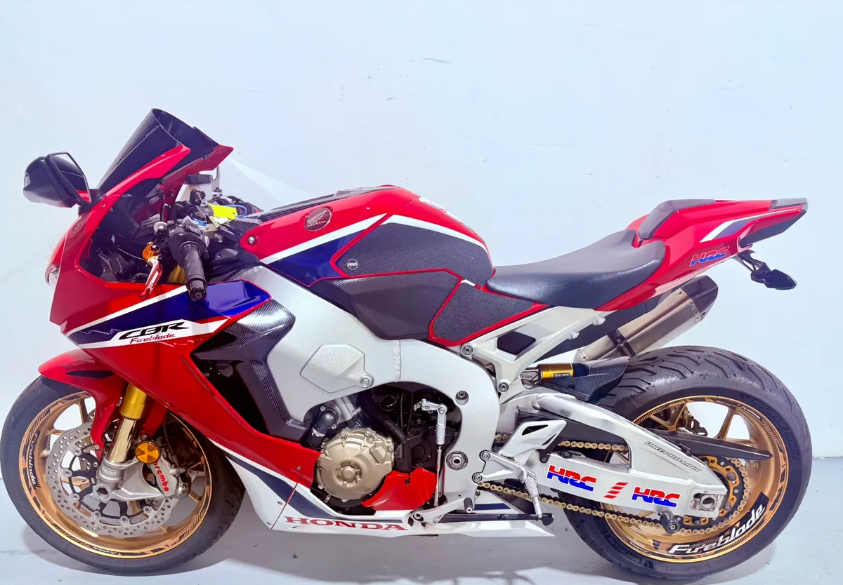 HONDA CBR 1000 FIREBLADE SP 2018 - Image 2