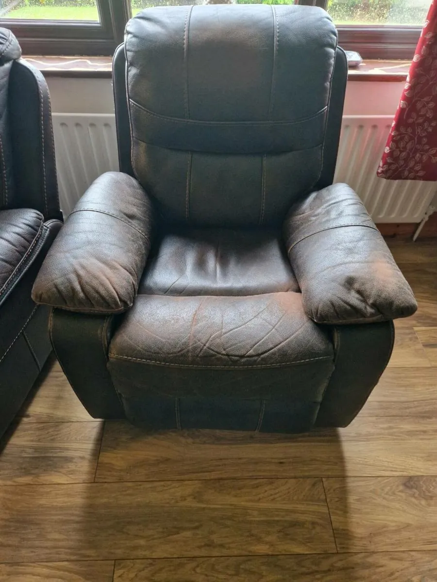 Couch and Two Armchairs - Image 2