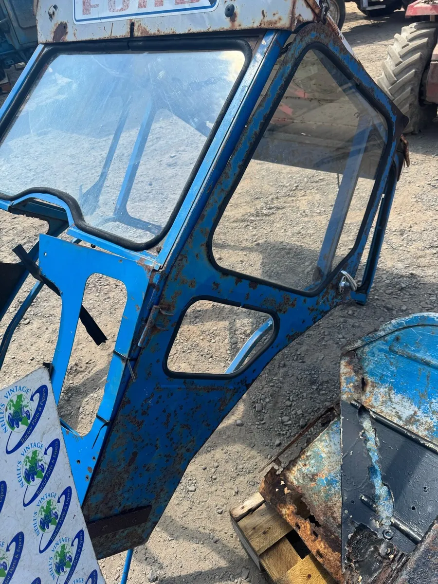 Ford 4000 Fieco Safety Cab - Image 2