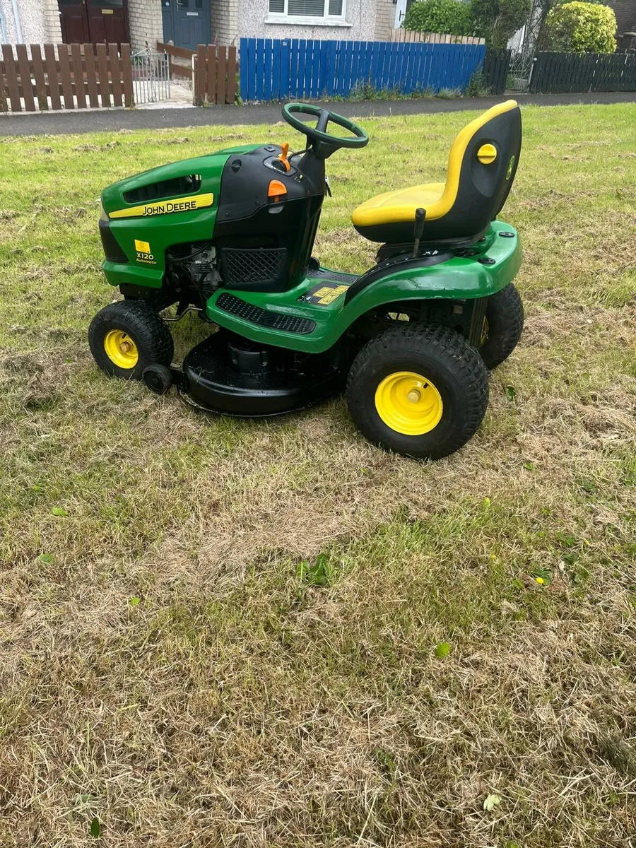 John deere mulching ride on lawnmower - Image 3