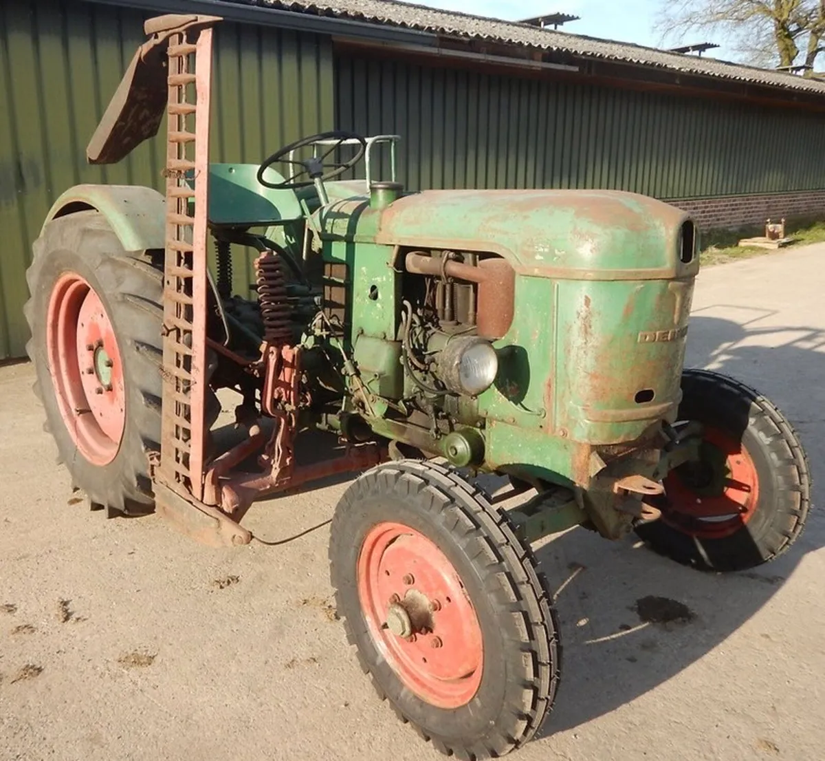 Vintage Tractor Deutz 2 cylinder - Image 1