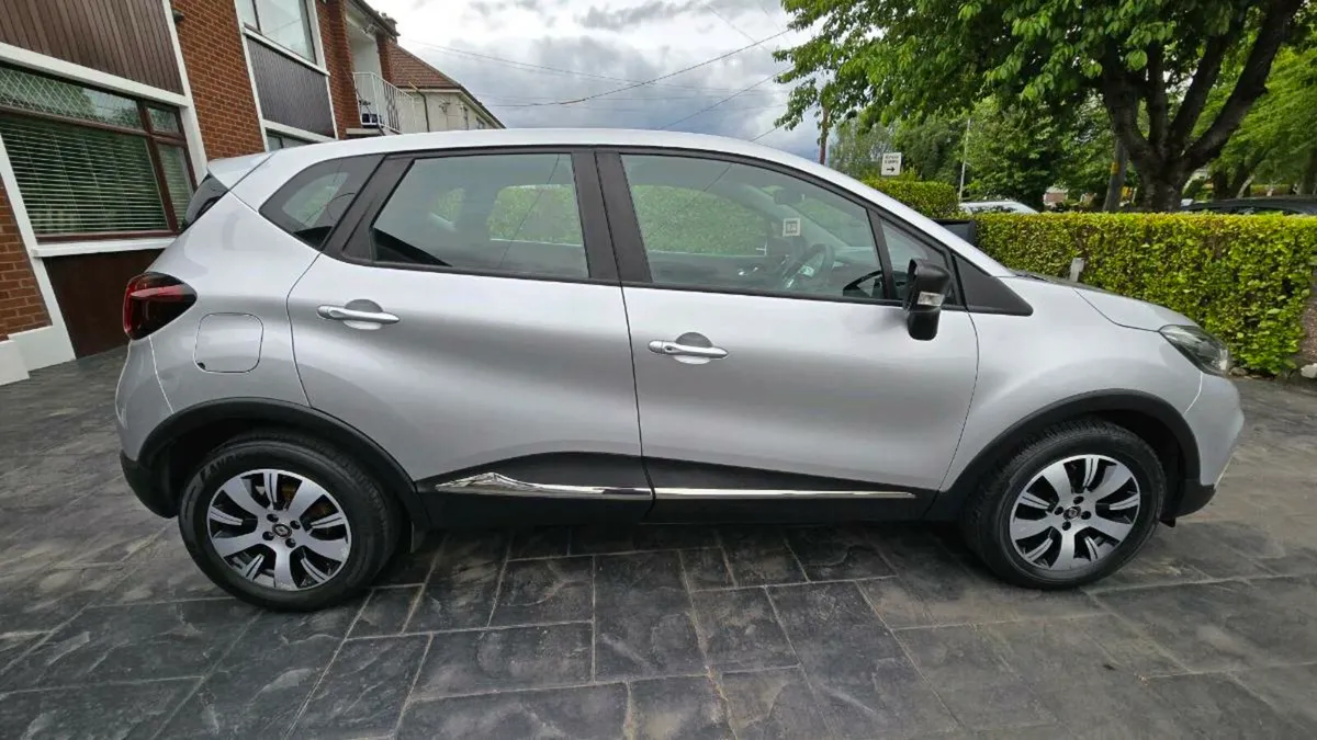 2018 Renault Captur EXPRESSION+ TCE 90 - Image 4