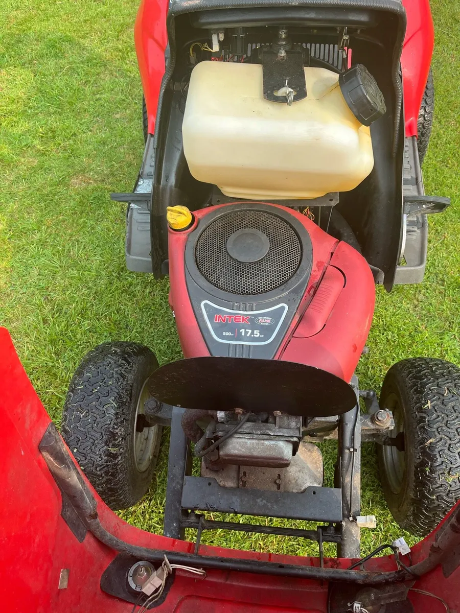 Tractor lawnmower body - Image 2