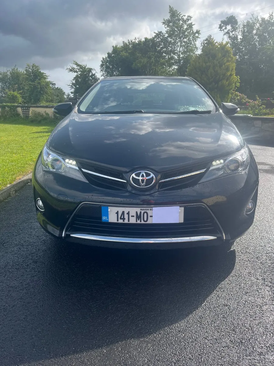 Toyota Auris 2014 - Image 1