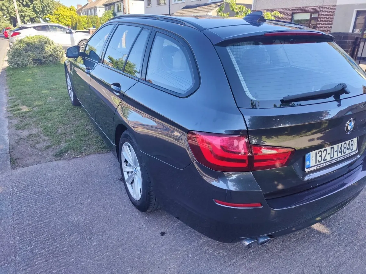 BMW 5-Series 2013 - Image 4