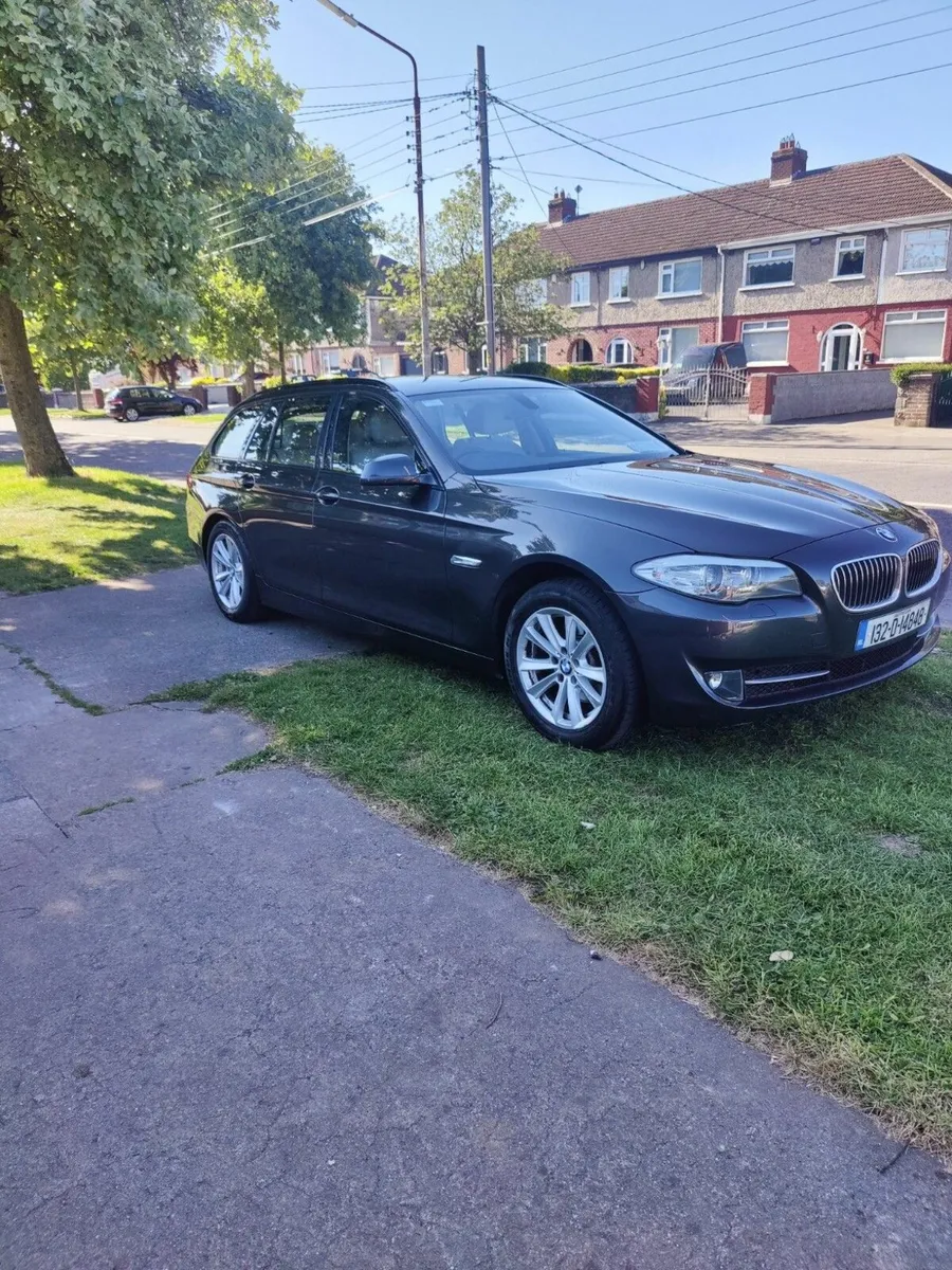 BMW 5-Series 2013 - Image 1