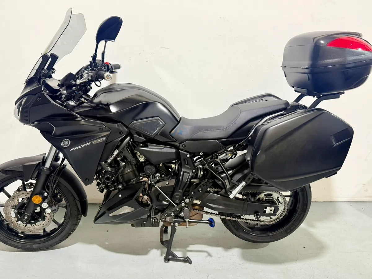 YAMAHA MT07 2017 BIKE IS AS NEW - Image 2