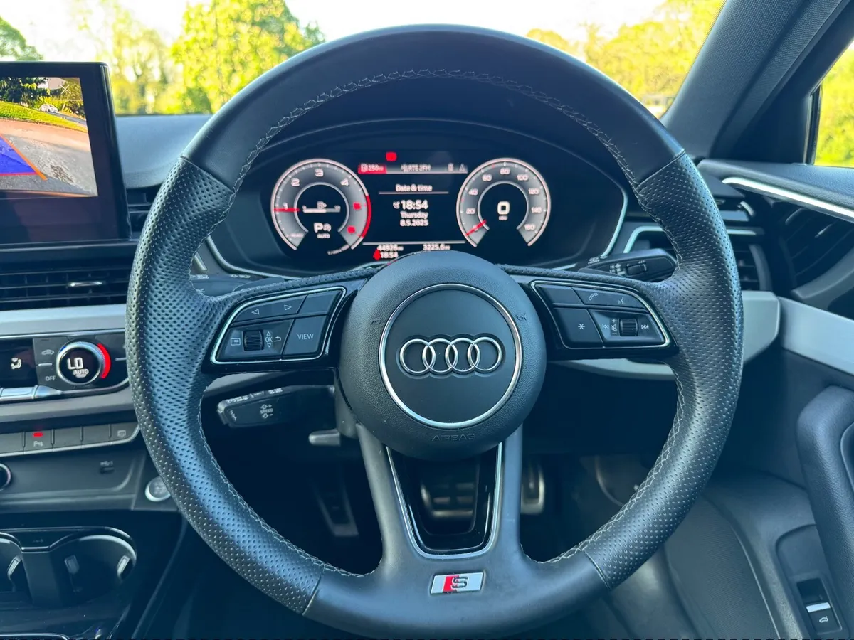 2022 Audi A4 S-Line 35TDI - Image 4