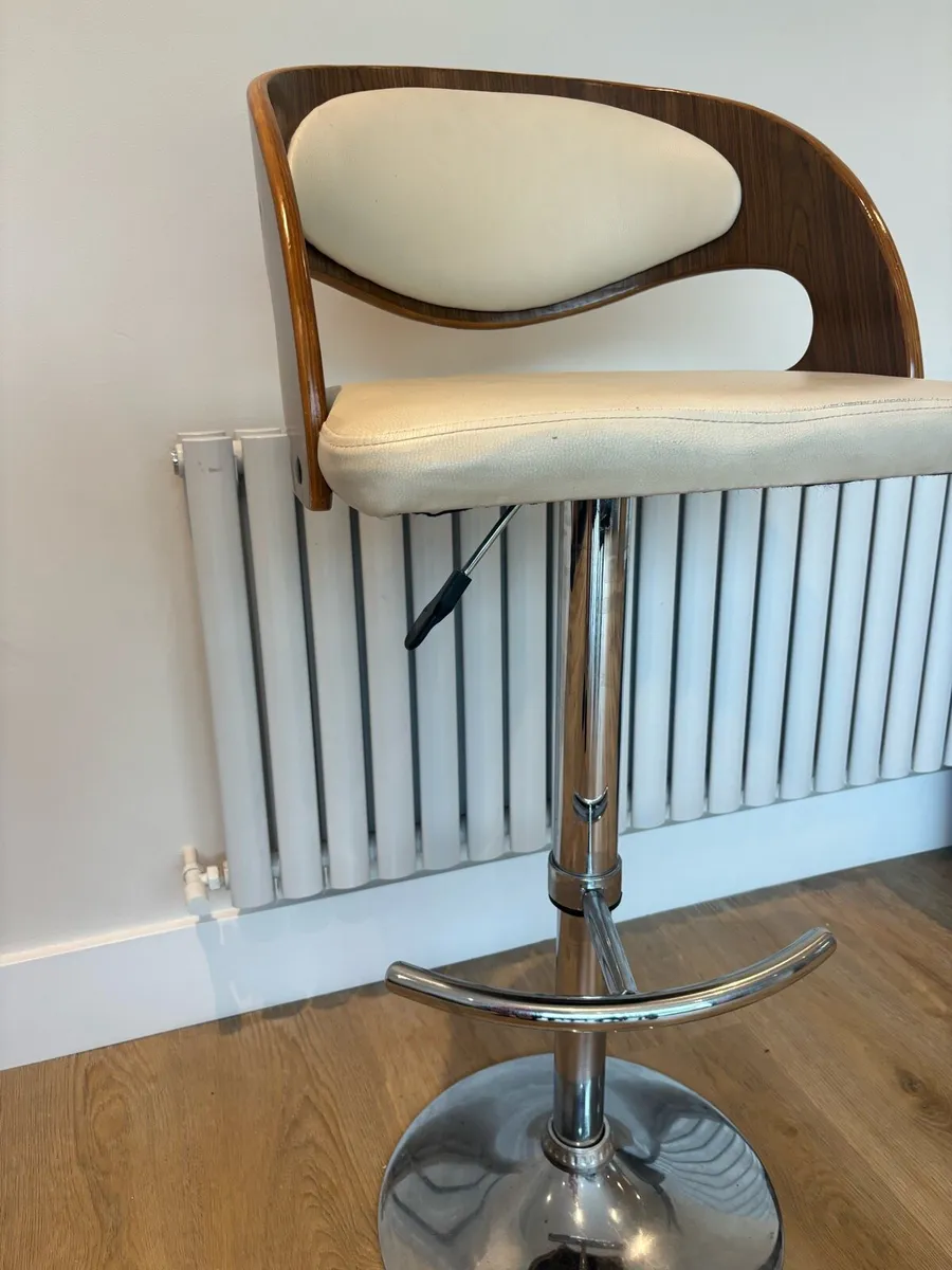 Bar stools - Image 3