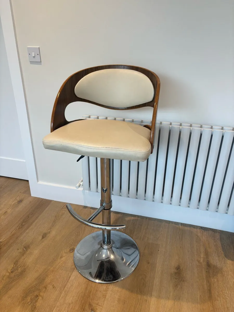 Bar stools - Image 4