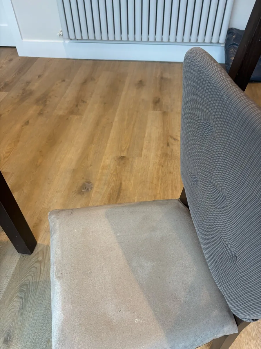 Table & 6 chairs - Image 4