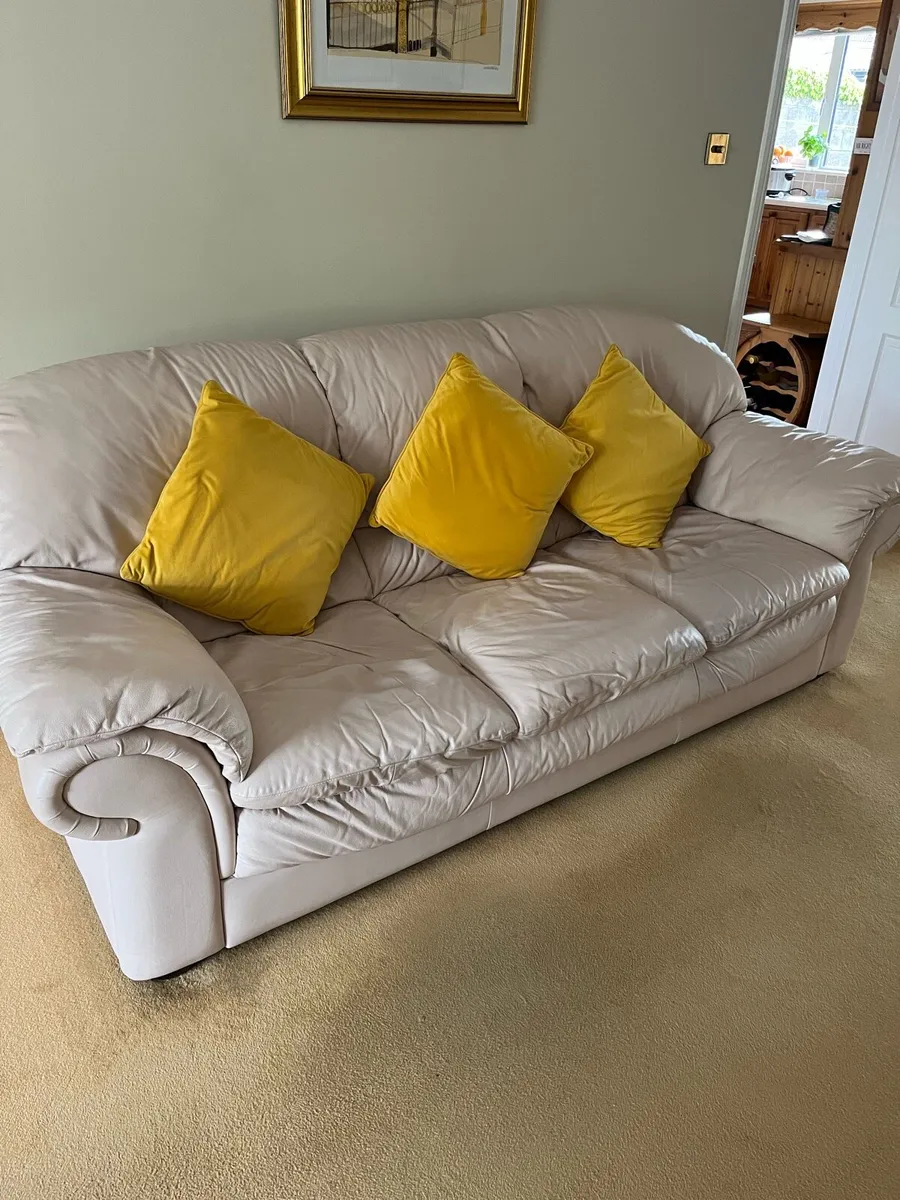 Natuzzi Leather Three, Two & One Seater Sofa - Image 1