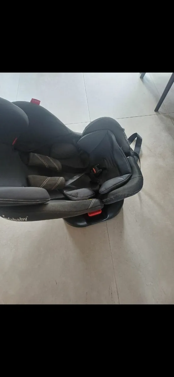 Infababy Isofix 360° Swivel Car Seat - Image 4