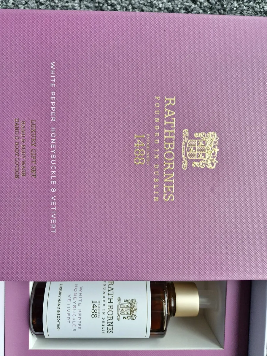 Rathbornes White Pepper Wash and Lotion Gif set - Image 4