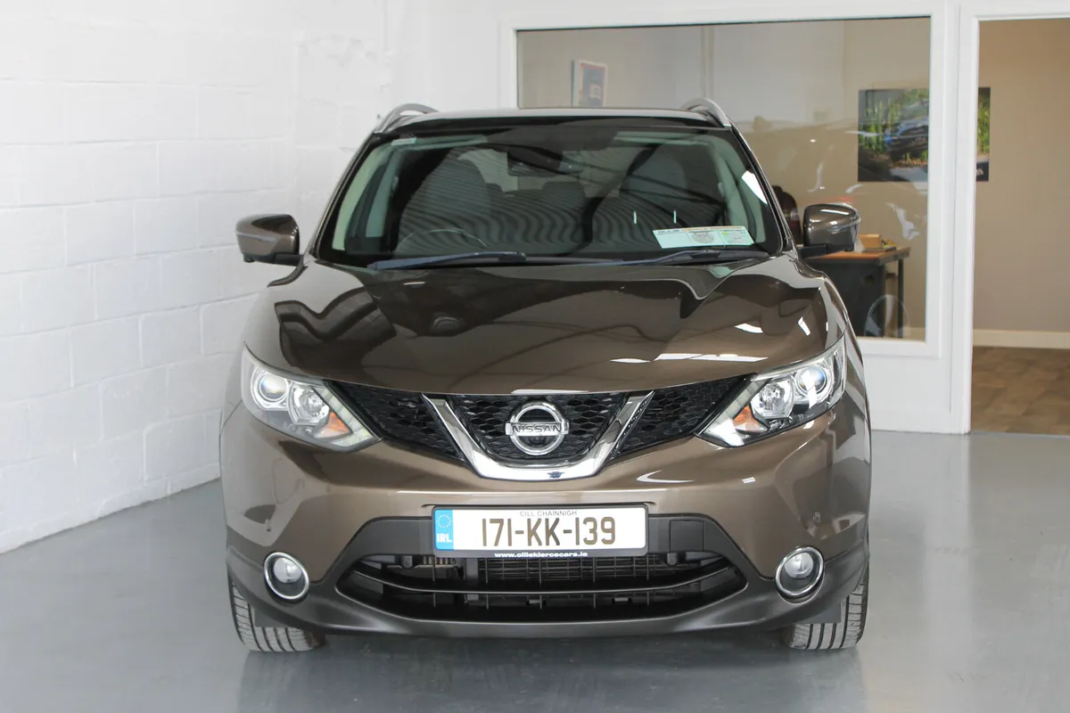 Nissan Qashqai 2017, SV Premium Pan Roof - Image 3