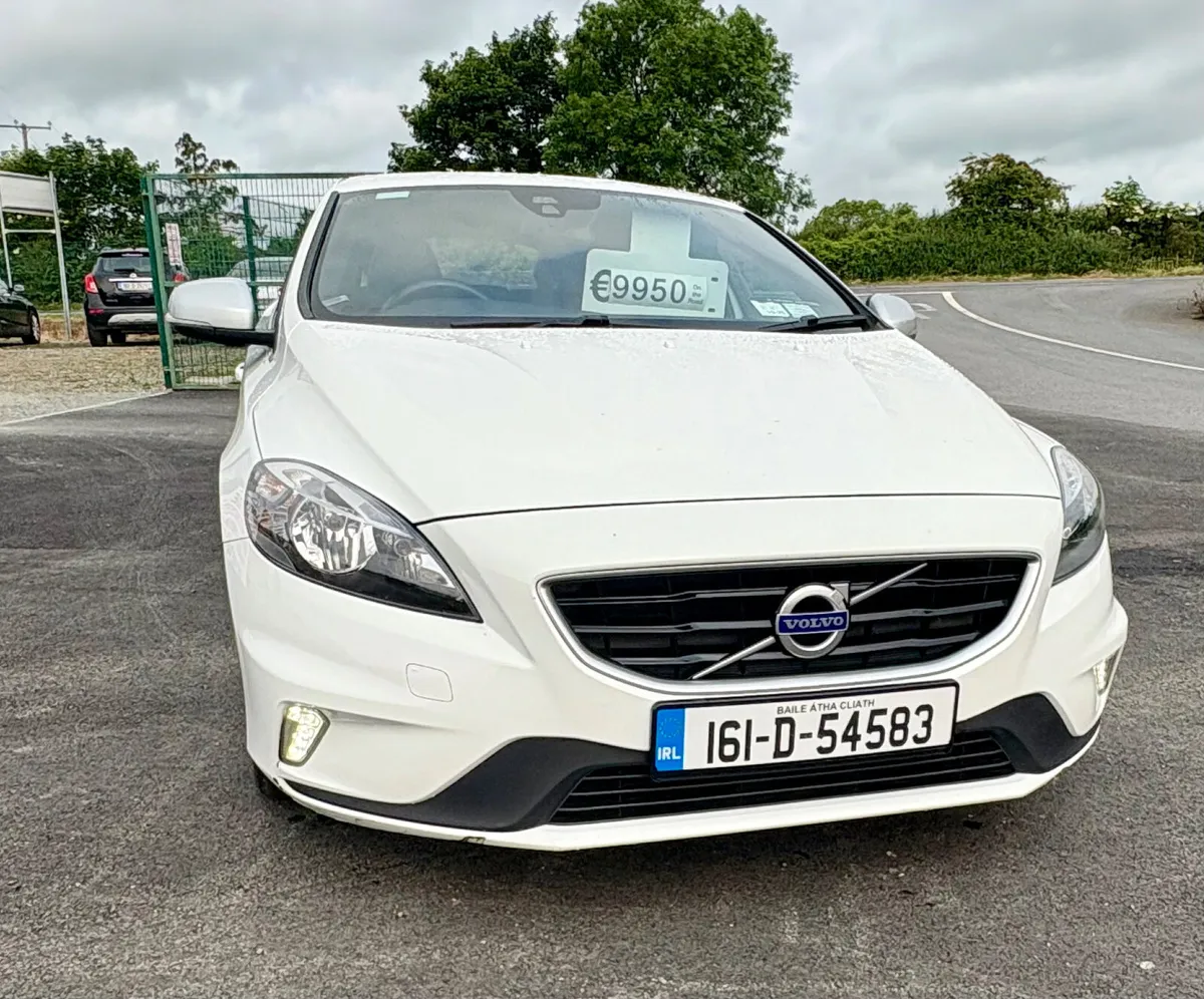 Volvo V40 2016 2.0 Diesel - Image 1
