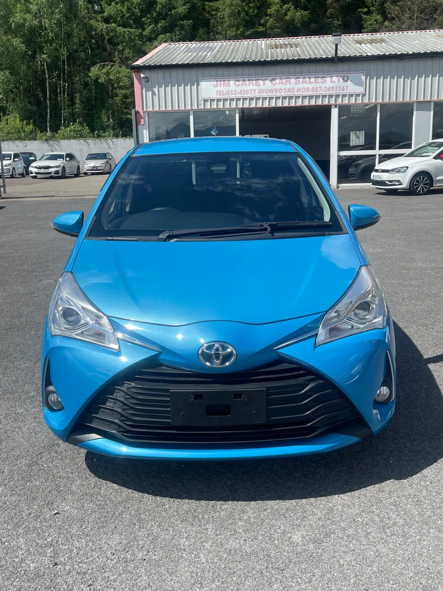 2017-1 Toyota Yaris - Image 2
