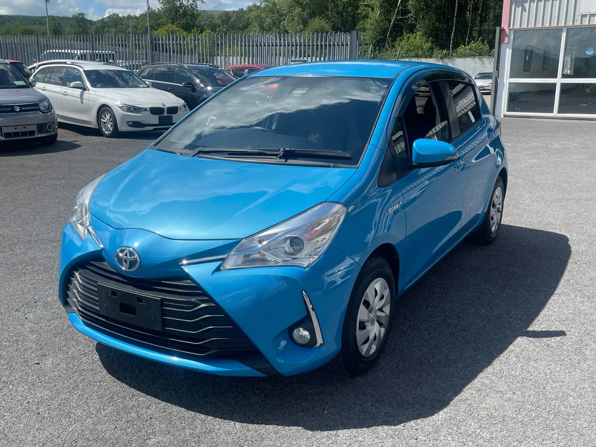 2017-1 Toyota Yaris - Image 3